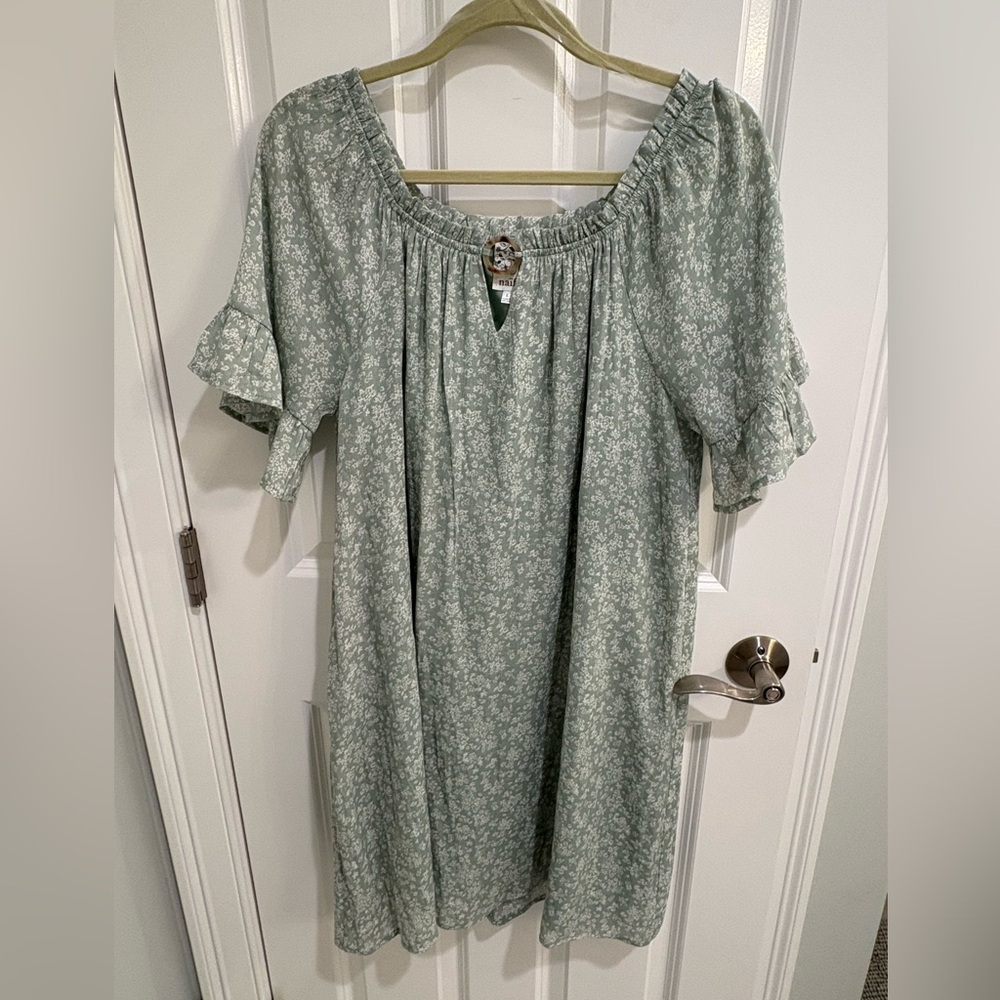NWOT Floral Green Dress